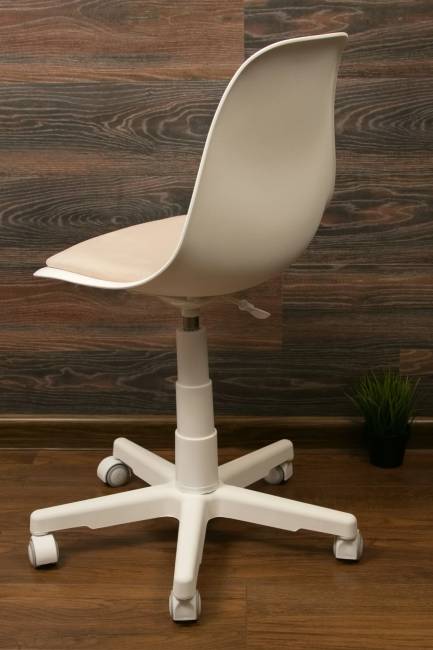 Кресло компьютерное Смузи белый/бежевый