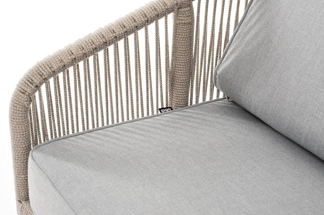 "Канны" диван 2-местный плетеный из роупа, каркас алюминий светло-серый (RAL7035) шагрень, роуп серый меланж круглый, ткань светло-серая "Канны" диван 2-местный плетеный из роупа, каркас алюминий светло-серый (RAL7035) шагрень, роуп серый меланж круглый, ткань светло-серая