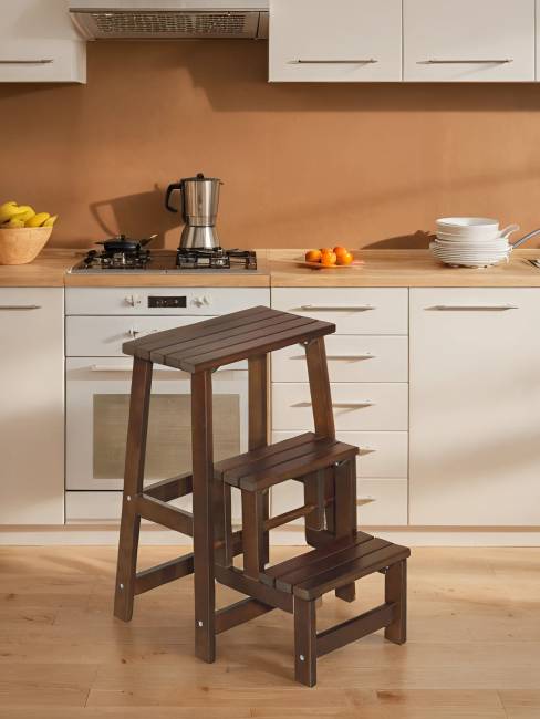 Табурет- стремянка орех