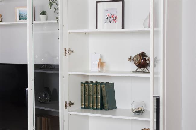 Две навесных полки с ТВ-тумбами и сервантом Валенсия цвет белый шагрень Две навесных полки с ТВ-тумбами и сервантом Валенсия цвет белый шагрень